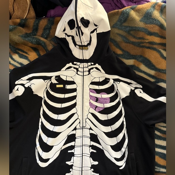 4xl LRG Dead Serious zip hoodie. Never worn. Purchased new in October 2021